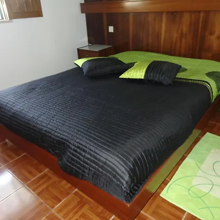 Semesterbostad Quinta Da Falca *